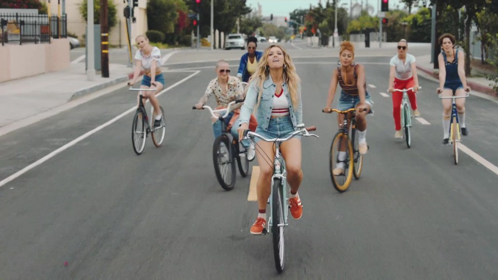 Rachel Platten - Broken Glass - Waves - 06