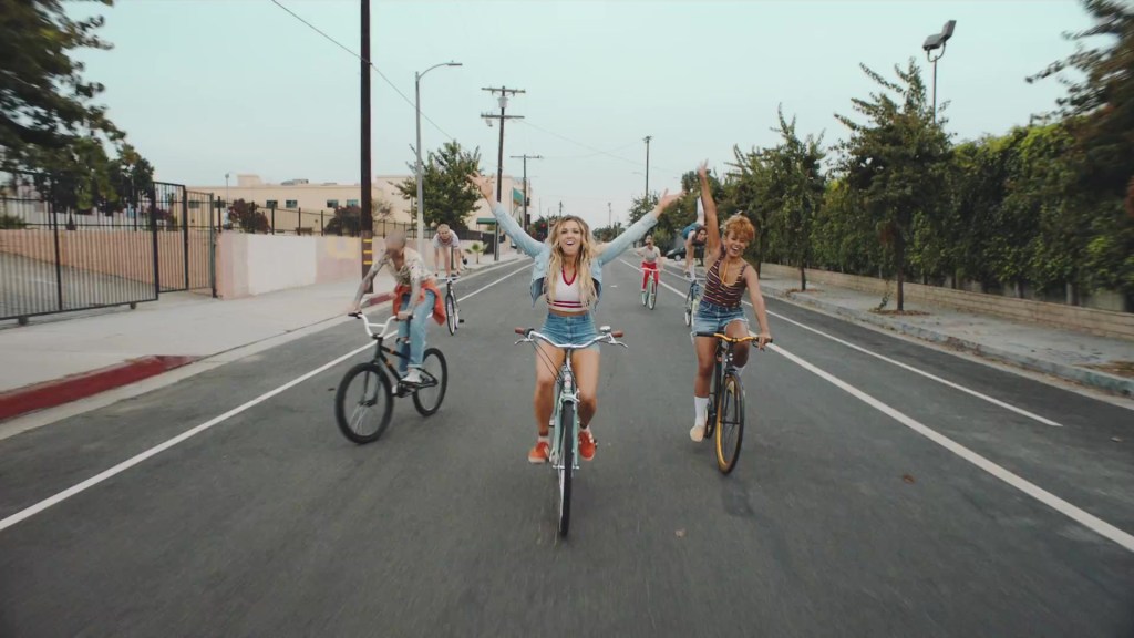 Rachel Platten - Broken Glass - Waves - 11