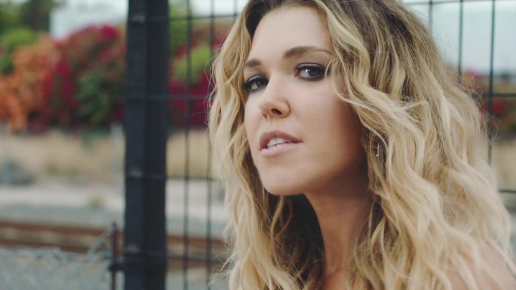 Rachel Platten - Broken Glass - Waves - 15
