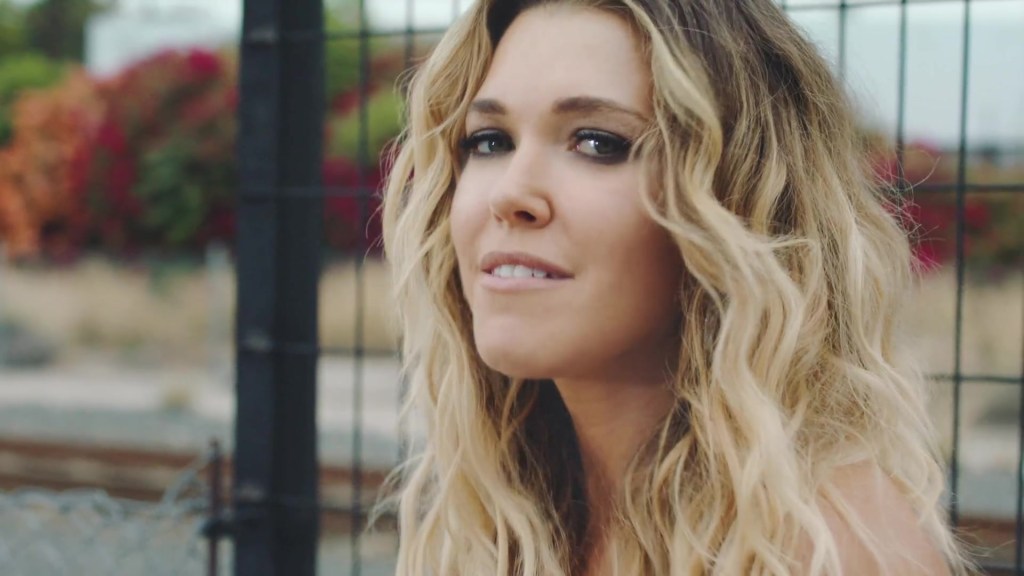Rachel Platten - Broken Glass - Waves - 16